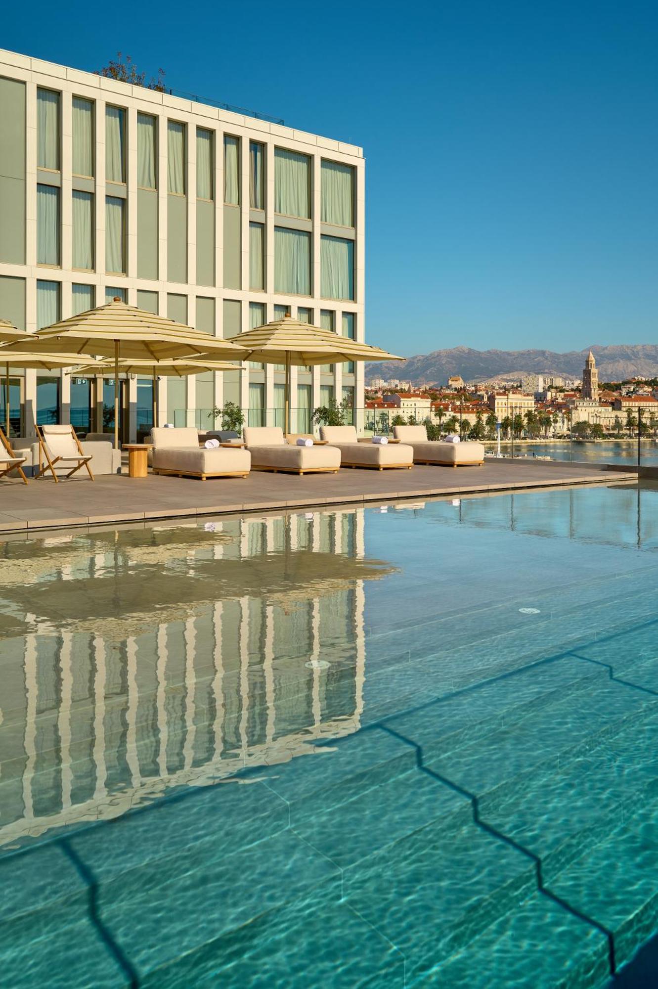 Hotel Ambasador Split Exterior foto The Westin Palace, Zagreb